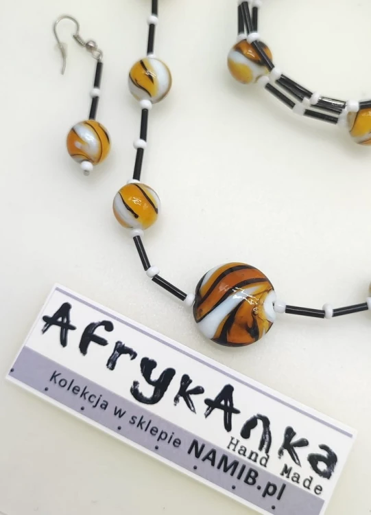 AFRYKANKA-001-3.jpg